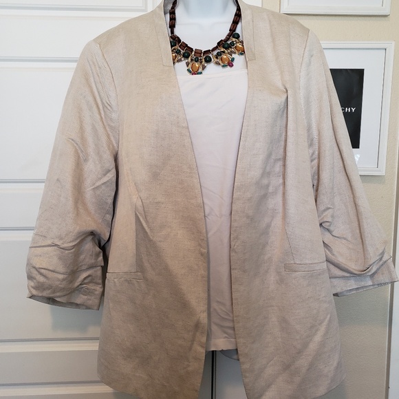 H&M Jackets & Blazers - Tan blazer